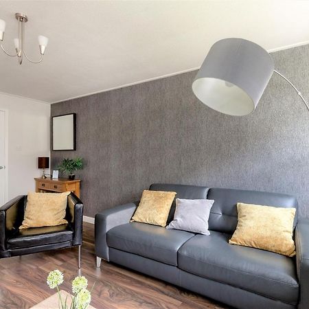 Stunning 1 Bed At Holyrood Palace & Arthurs Seat Edinburg Exteriör bild