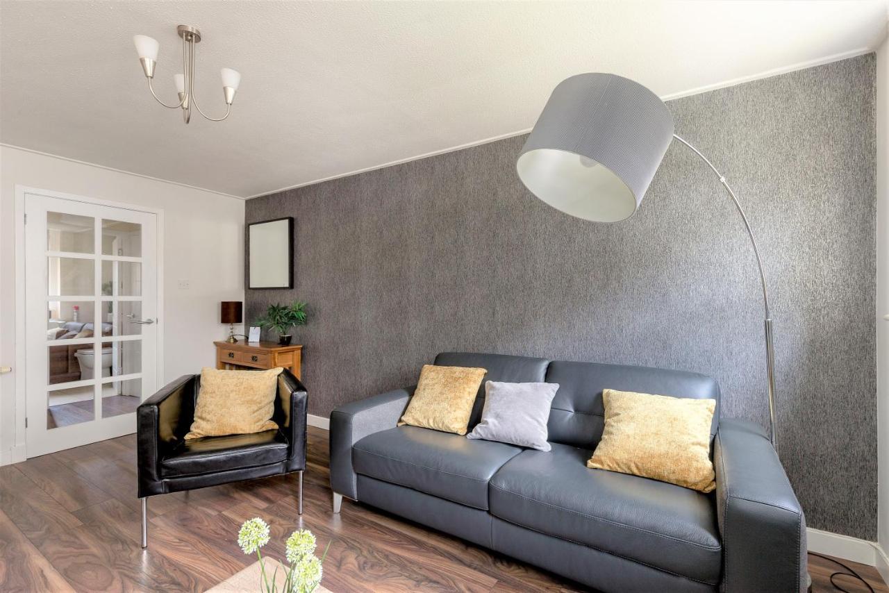 Stunning 1 Bed At Holyrood Palace & Arthurs Seat Edinburg Exteriör bild