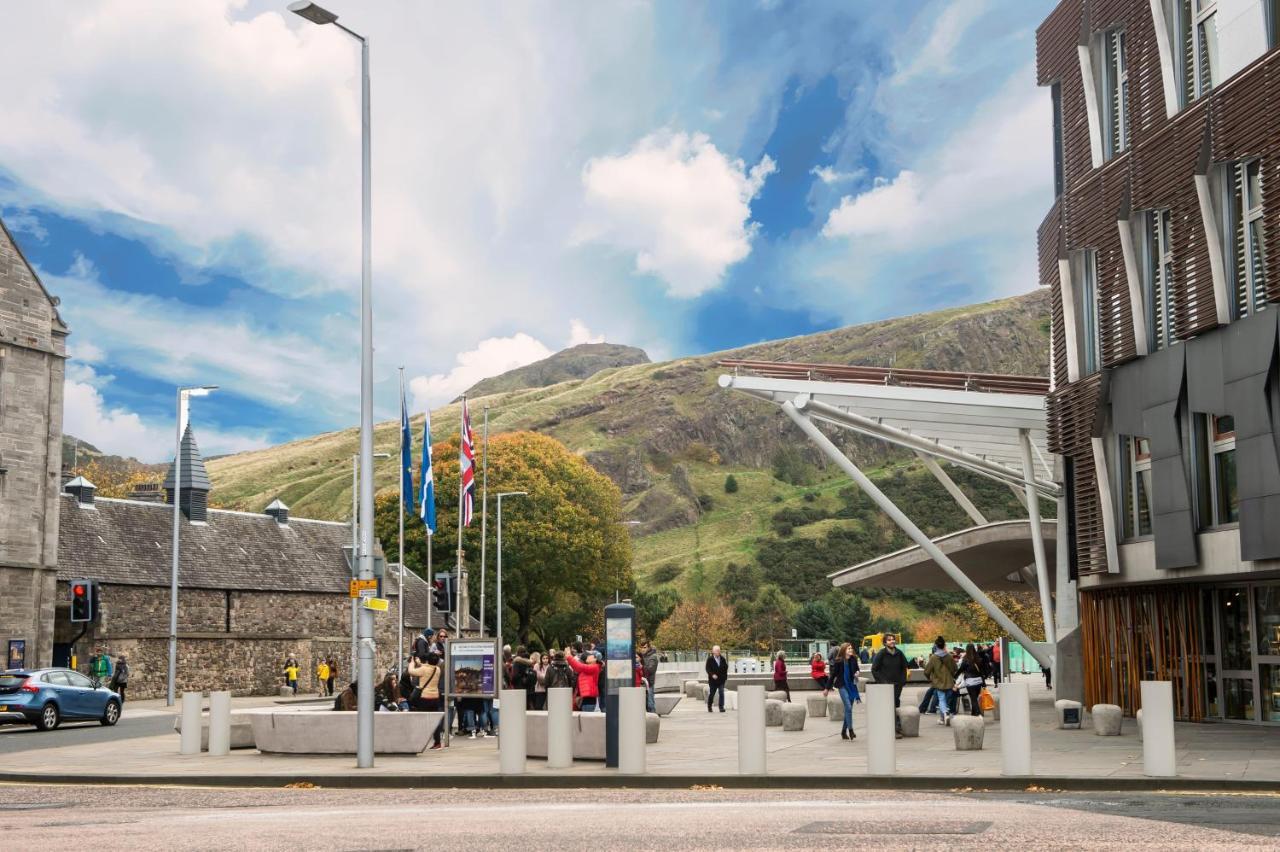 Stunning 1 Bed At Holyrood Palace & Arthurs Seat Edinburg Exteriör bild