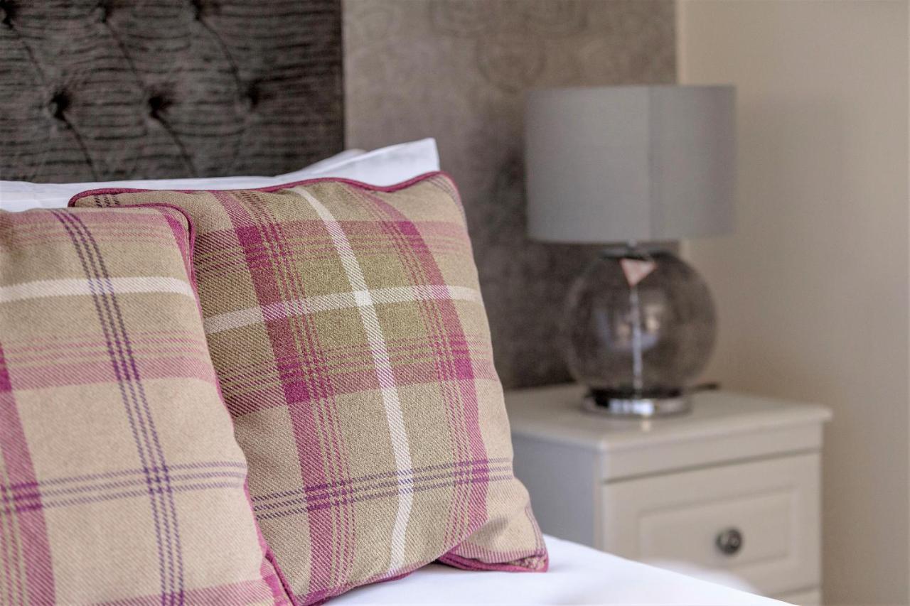 Stunning 1 Bed At Holyrood Palace & Arthurs Seat Edinburg Exteriör bild